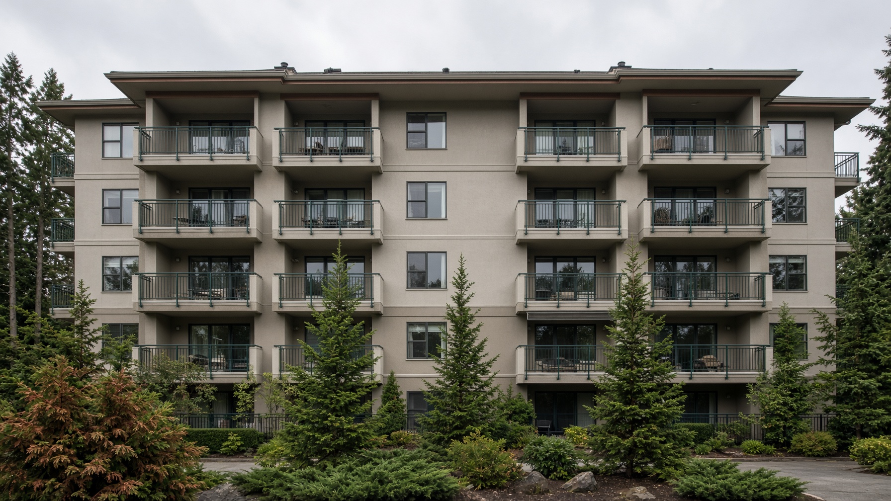 Campbell River strata building after exterior painting